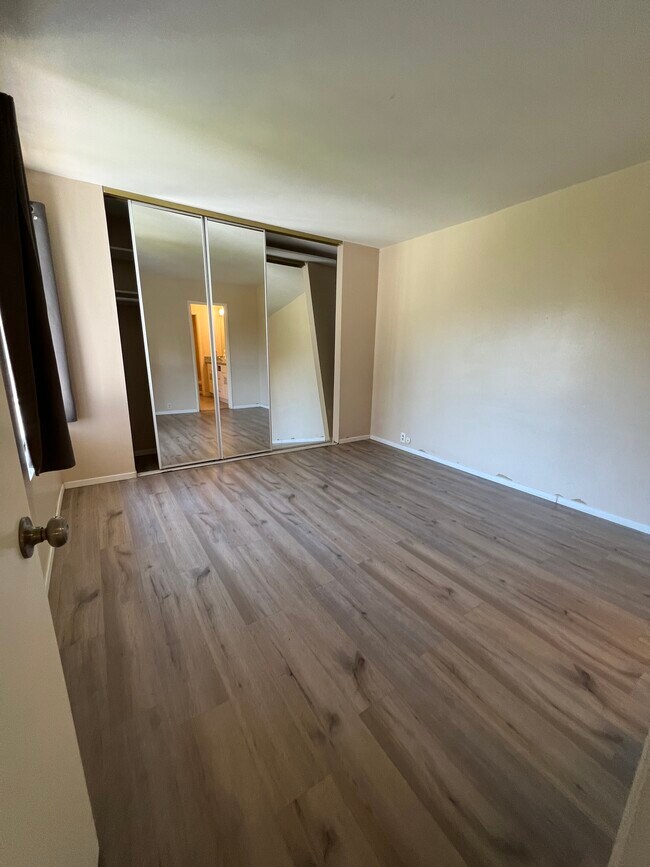 Foto del edificio - 9542 Easter Way