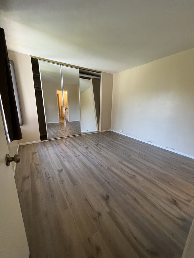 Building Photo - 9542 Easter Way