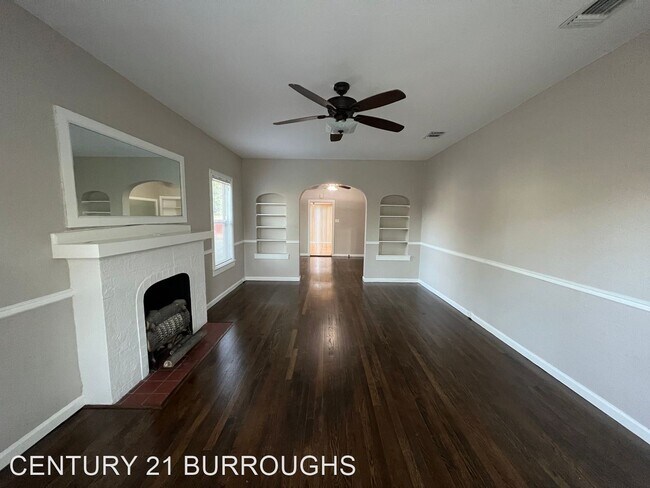 Building Photo - 3 br, 1 bath House - 511 Drake Ave
