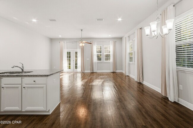Foto del edificio - 118 Enchantment Falls Ln