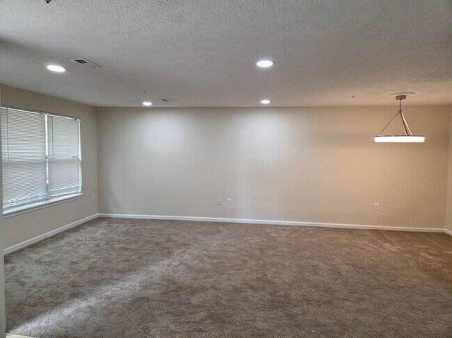 Foto del edificio - 4604 Deepwood Ct