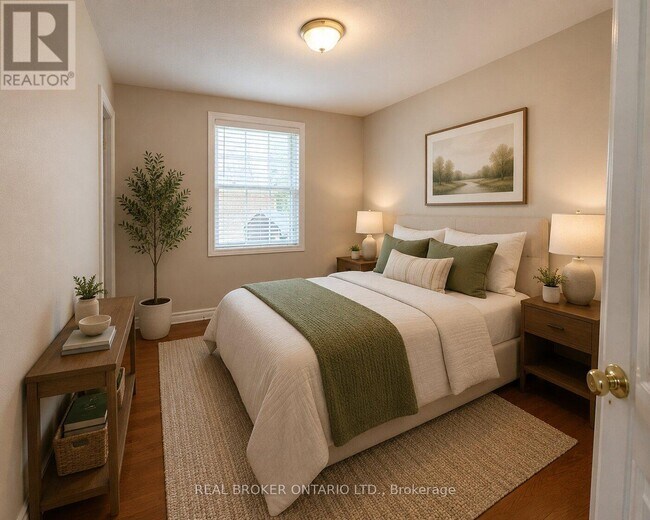 Photo du bâtiment - 315 E 22nd St