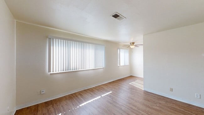 Interior Photo - Bay Terrace