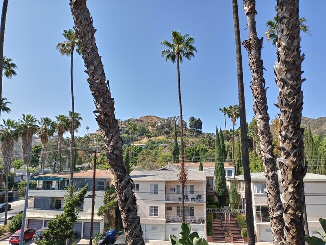 Foto del edificio - Hollywood Villa Apartments