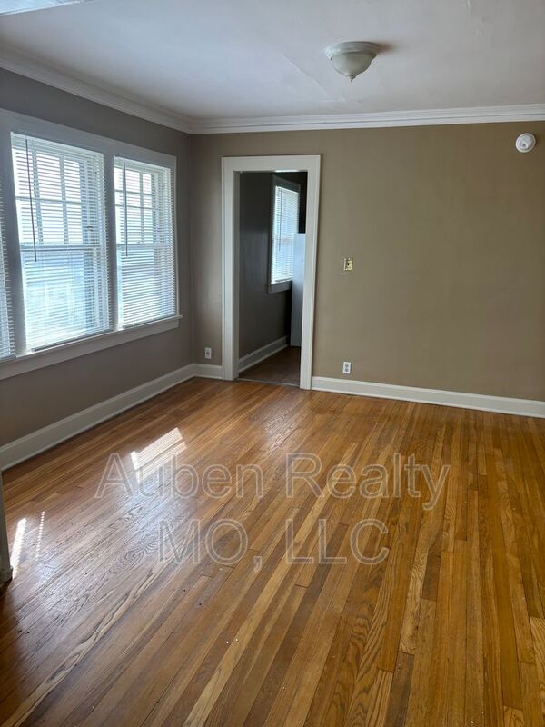 Building Photo - 5446 Harrison St