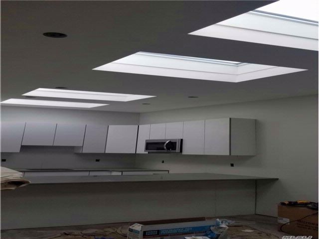 Foto del edificio - 185-25 Merrick Blvd