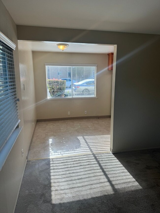 Foto del edificio - 5748 Via Monte Dr