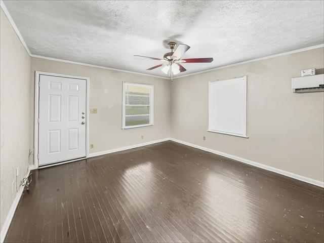 Building Photo - 5013 Kessler Rd
