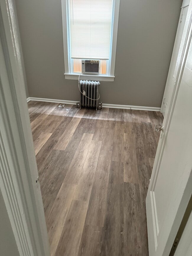 Building Photo - 5048 Gainor Rd