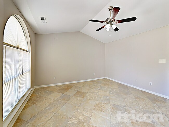 Foto del edificio - 4626 Falcon Chase Dr SW
