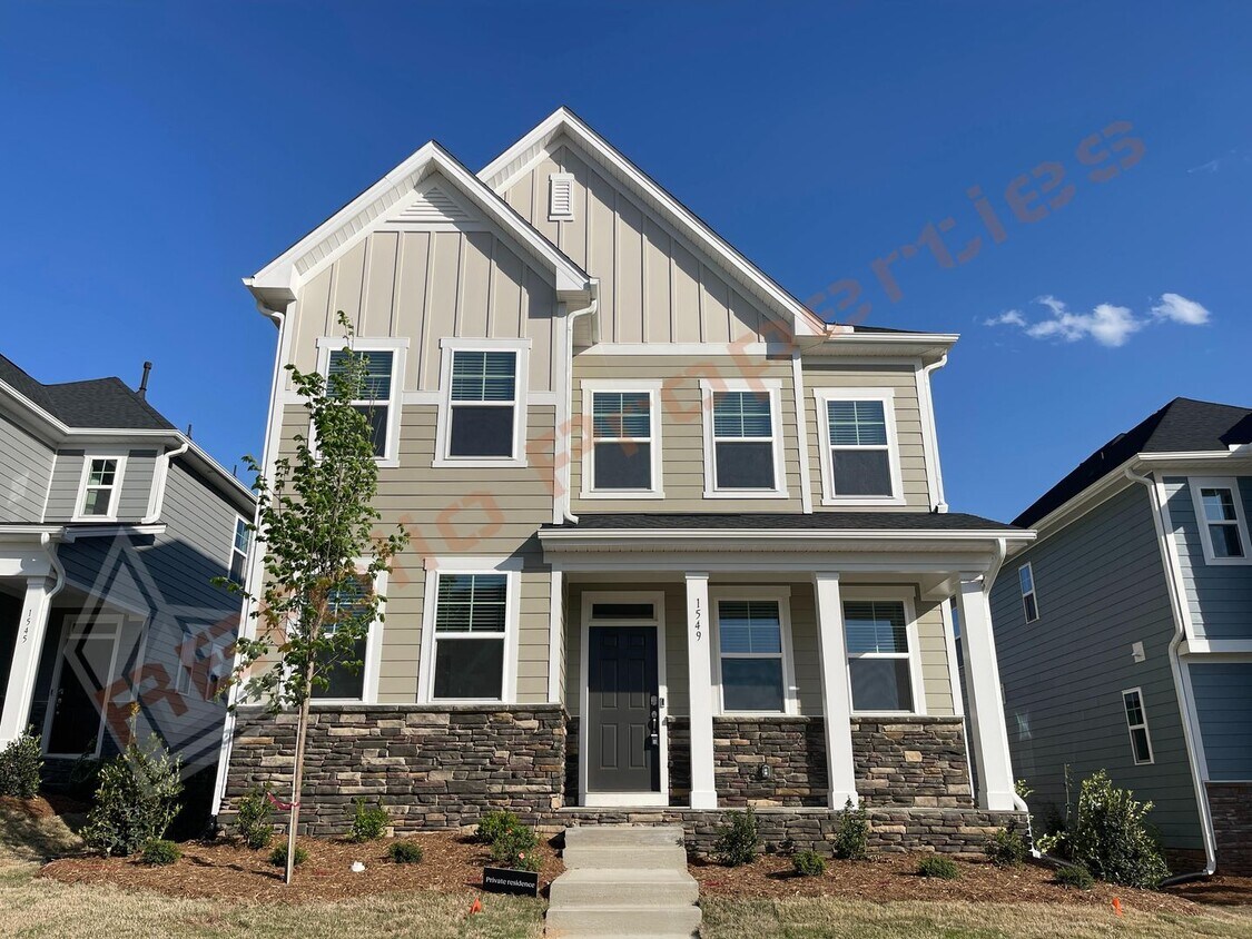 Foto principal - Beautiful Brand New 4 Bedroom, 3 Bathroom ...