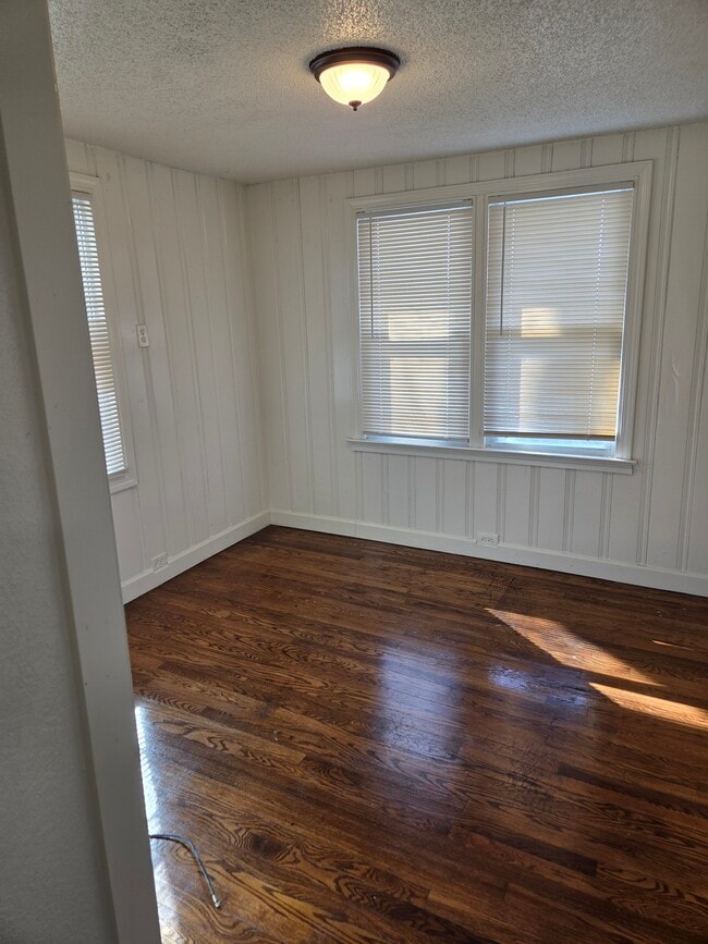 Foto del edificio - 3429 Mersington Ave