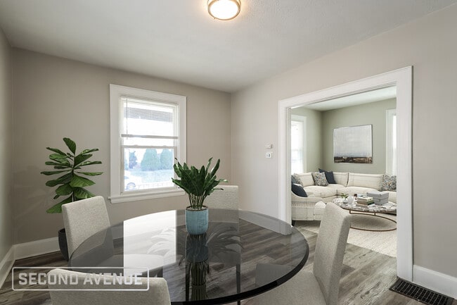 Foto del edificio - 5325 Rolston Ave