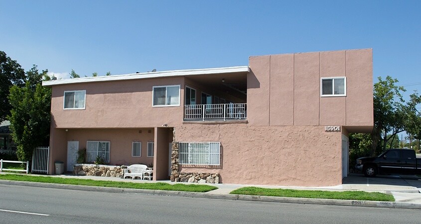 Foto principal - 159th St Apts