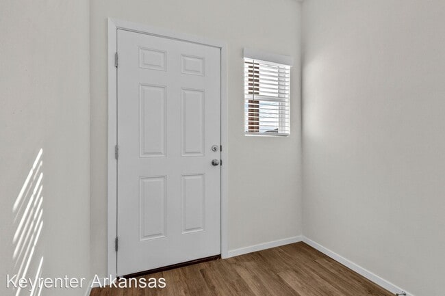 Building Photo - 3 br, 2.5 bath House - 851 E Sparrow Cir