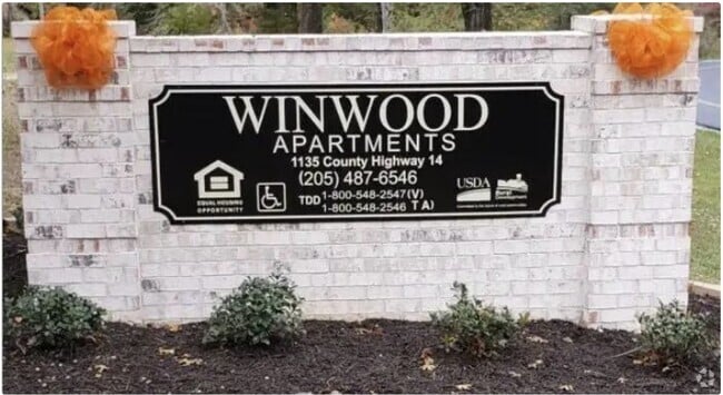 Building Photo - Winwood Manor