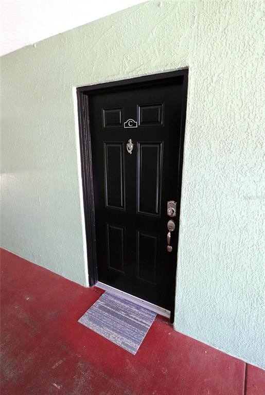 Foto del edificio - 2035 Dixie Belle Dr