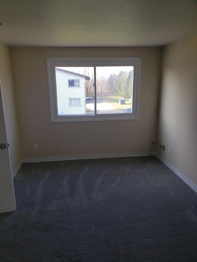 Foto del edificio - 368 Oak Manor St NE