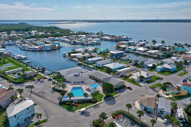Building Photo - 10701 S Ocean Dr
