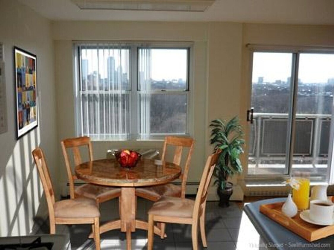 Foto del edificio - 2 bed/1.5 bath in Brookline