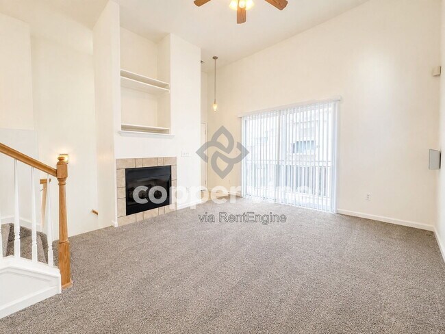 Foto del edificio - 11250 Florence St
