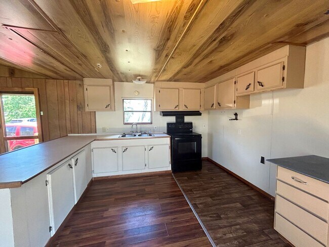 Foto del edificio - Mobile Home in Seguin 3 BD, 2 BA!