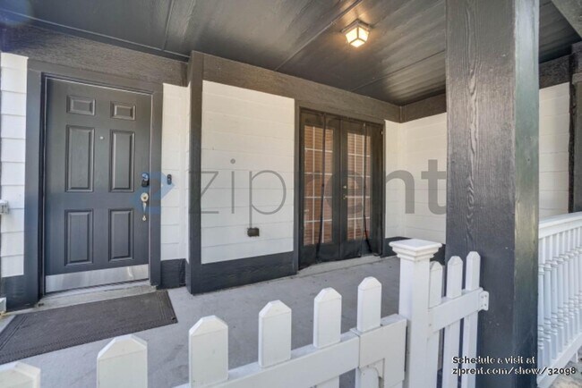 Foto del edificio - 1217 Charleston Ln