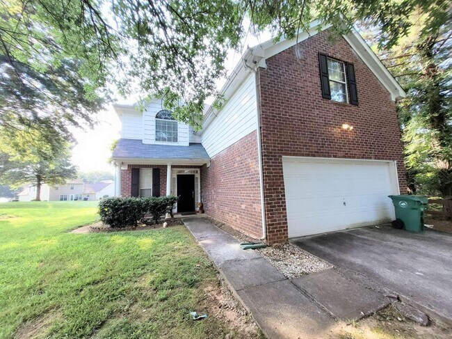 Foto del edificio - 4478 Chestnut Lake Ave