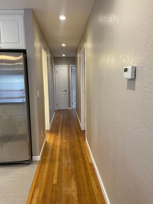 Primary Photo - 60 Rockridge Ave