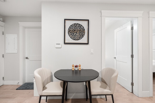 Building Photo - 4718 Fairmont St