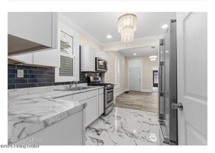 Building Photo - 2205 Bolling Ave