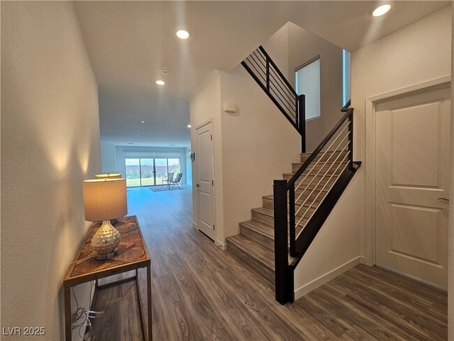 Building Photo - 6516 Twin Brks Ave