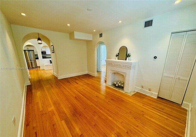 Building Photo - 3224 Biscayne Blvd
