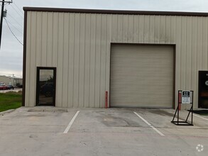 Building Photo - 1501 Industrial Dr