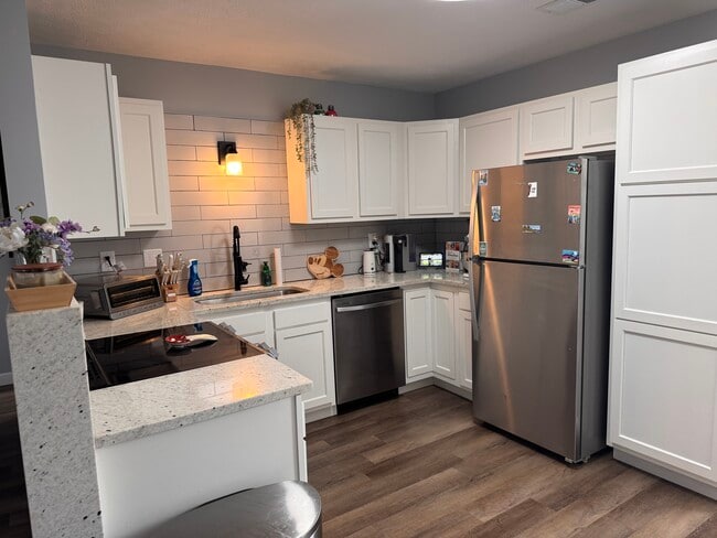 Foto del edificio - 135 Albany St