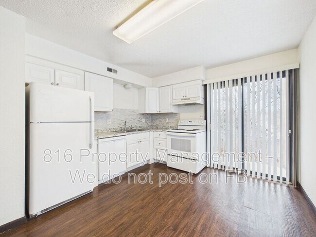 Foto del edificio - 1020 NE Lindsay Ave