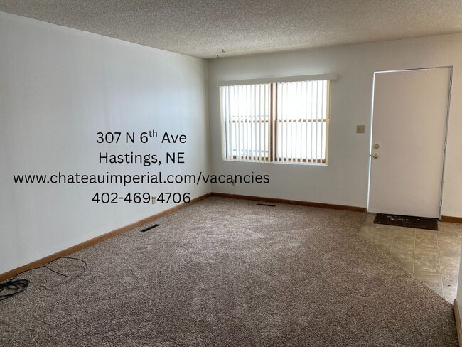 Building Photo - 305-307-307 N 6th Ave