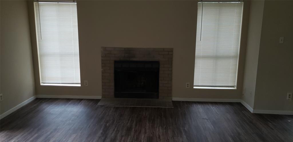 Primary Photo - 7200 W T C Jester Blvd