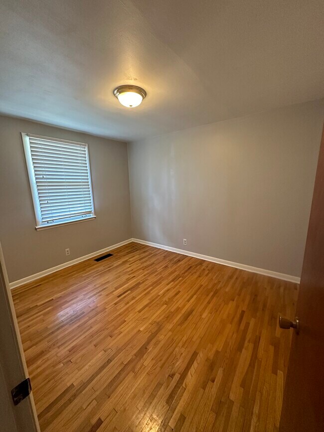 Bedroom 2 - 103 Colt Ct House