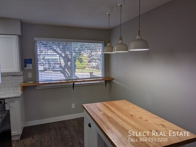 Photo du bâtiment - 45185 Wolfe Rd