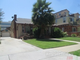 Primary Photo - 424 W Wilson Ave