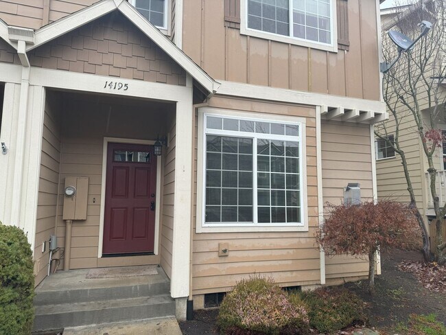 Foto del edificio - Townhome in Quiet Neighborhood