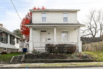 Building Photo - 168 8th St