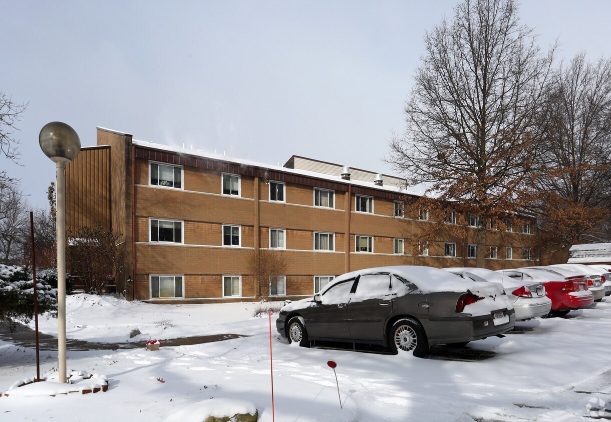 Foto del edificio - Menwa Apartments