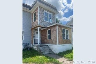 Building Photo - 13 Warren St