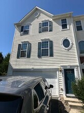 Building Photo - 429 Scarecrow Ct