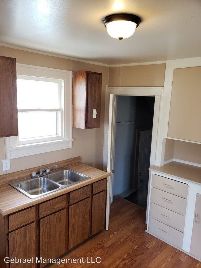 Foto del edificio - 2 br, 1 bath House - 3934 Mann Hall Ave.