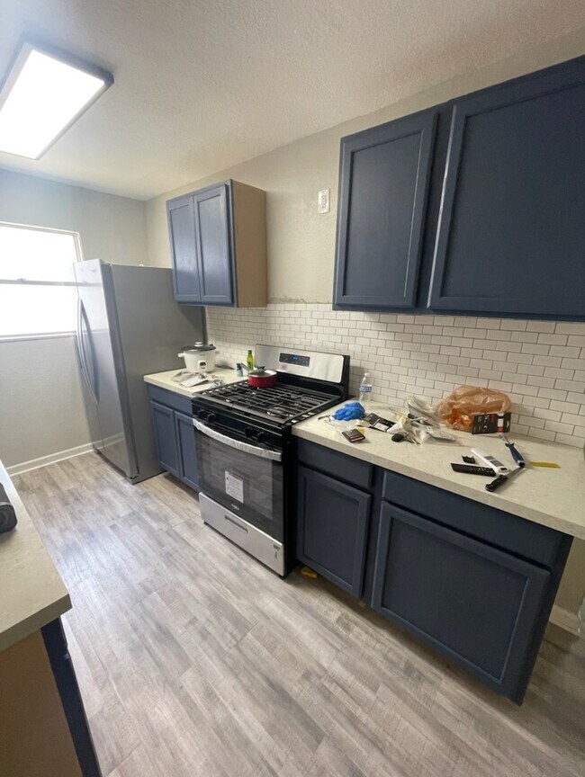 Building Photo - 2511 Irwin Dr