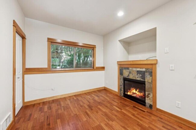 Foto del edificio - 2 bedroom in Seattle WA 98122