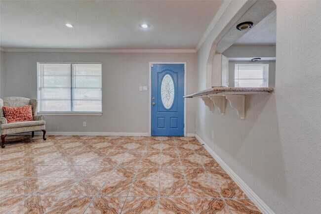 Foto del edificio - 6751 Richwood Rd
